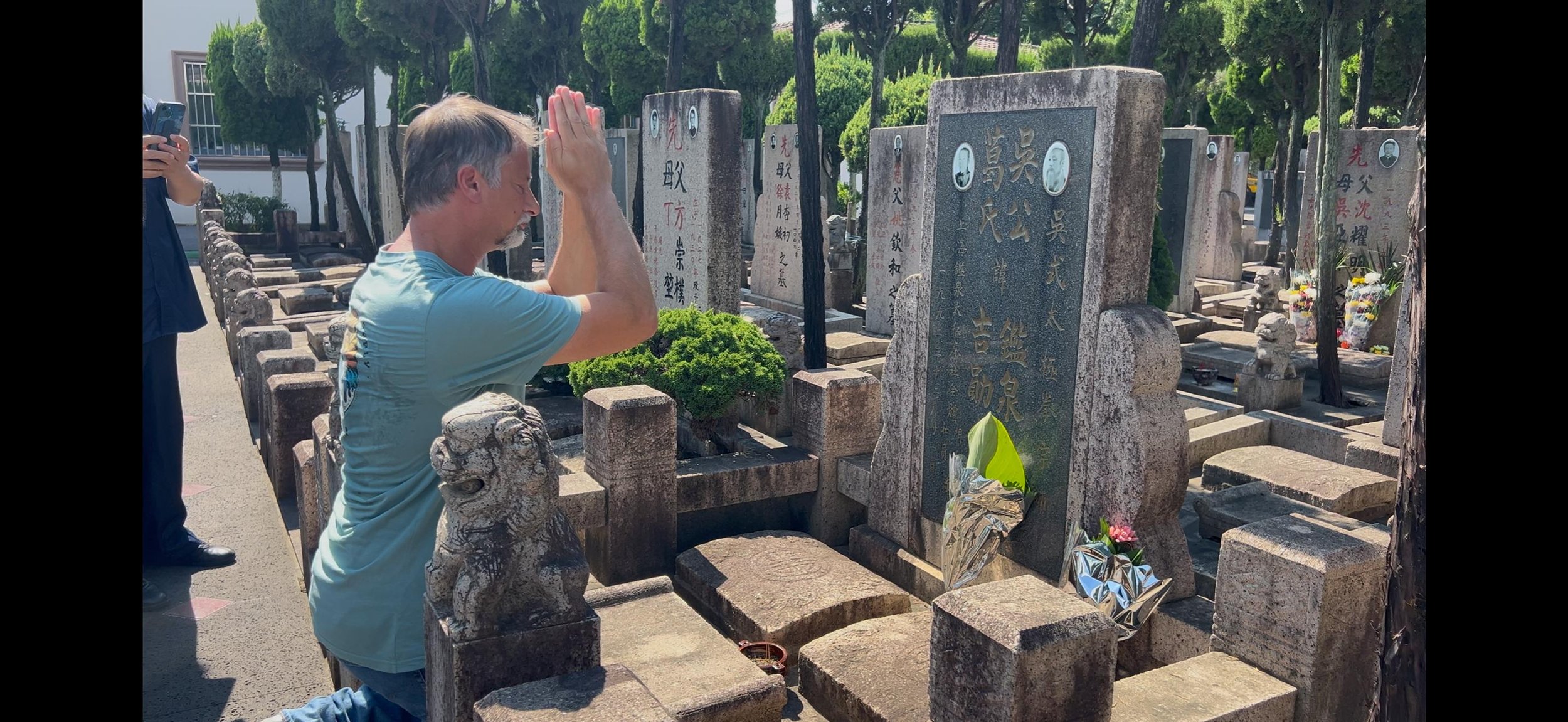 Paying respect to GM Wu Jianquan