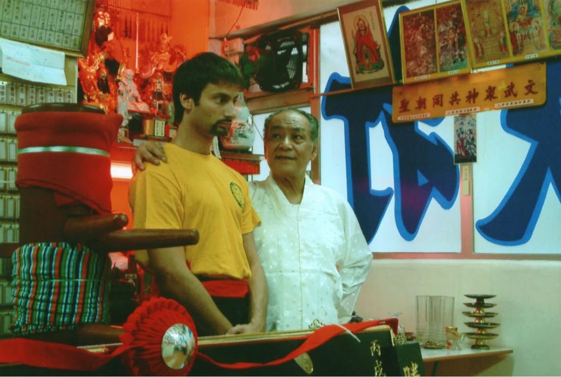 Sifu Cheng Kwong watching with proudness in this eyes