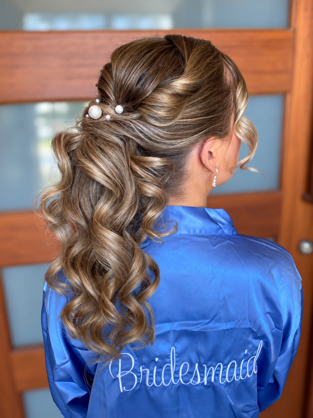bridesmaid twisted pony tail