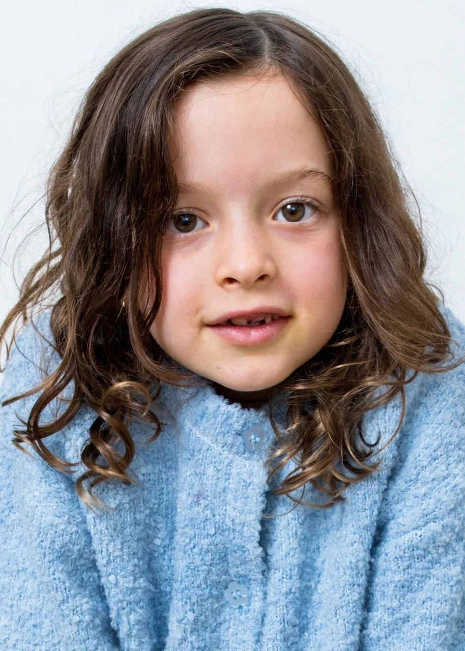 AURORA V - AGE 7