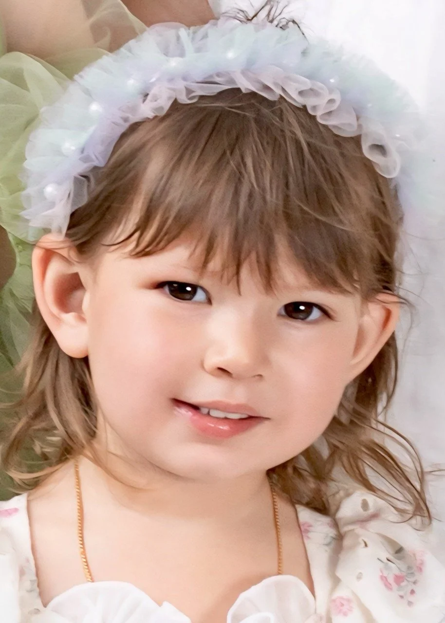 ZOE Z - AGE 2