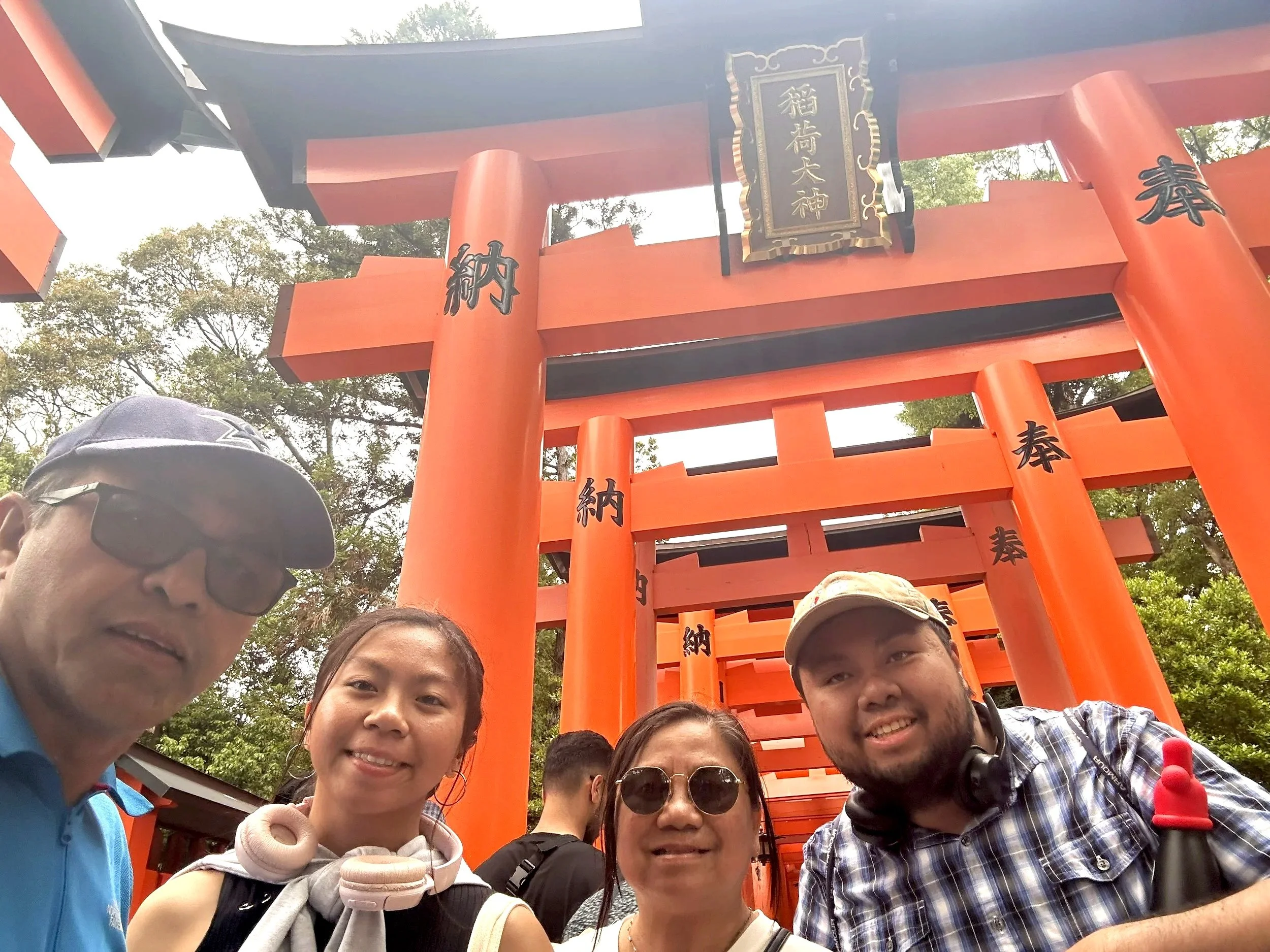 torii+family.jpg