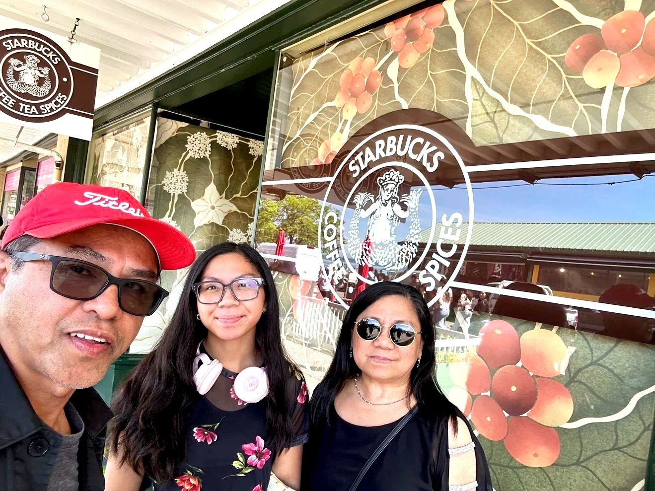starbucks1.jpg