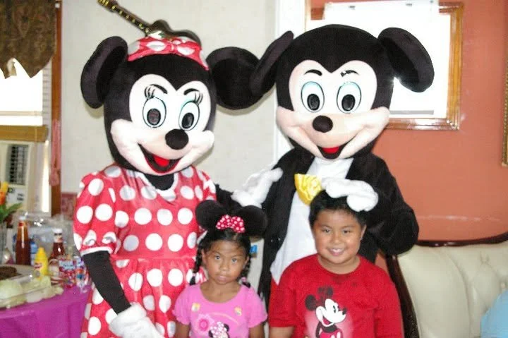 2011 july bday adr jael w minnie close up1.jpg
