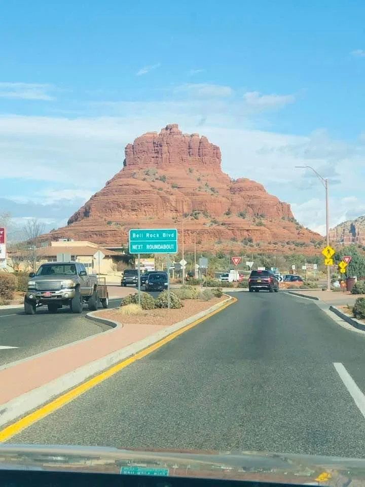 sedona-scenic-drive-bell-rock.jpg