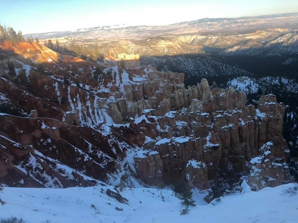 bryce-snowy-amphitheater.jpg