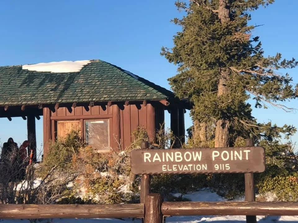 bryce-rainbow-point-sign-9115-feet.jpg