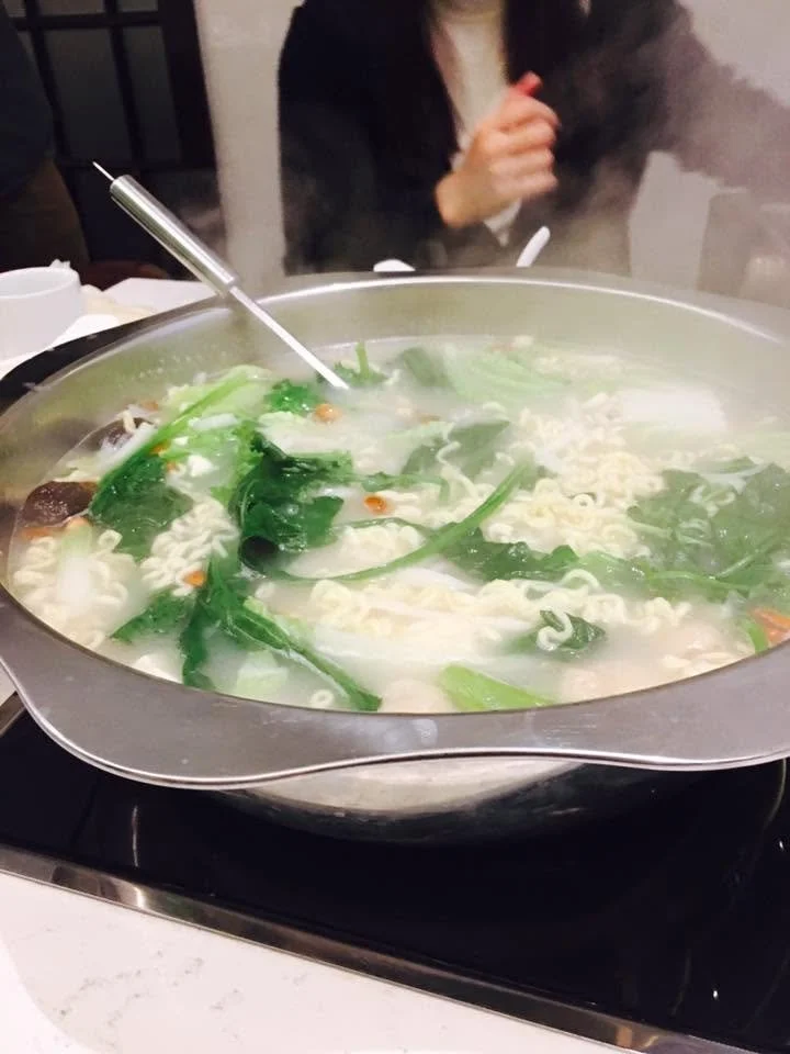 A steaming hotpot during our Brooklyn Chinatown dinner, October 2016.