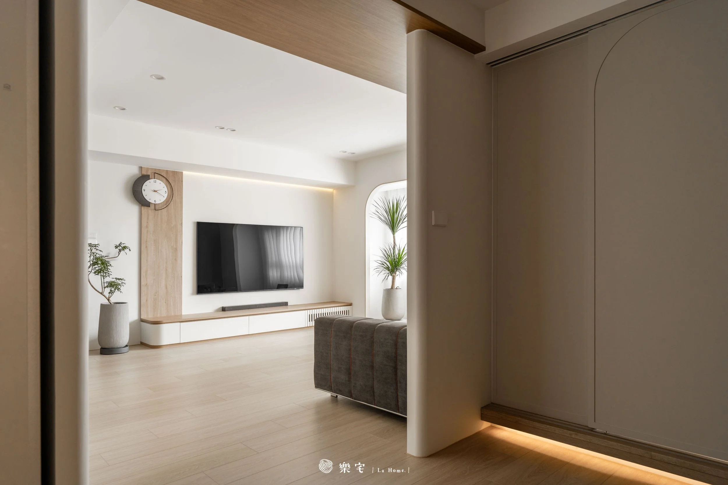 巴黎富邑39坪四房兩廳舊屋翻新-玄關 (1).jpg