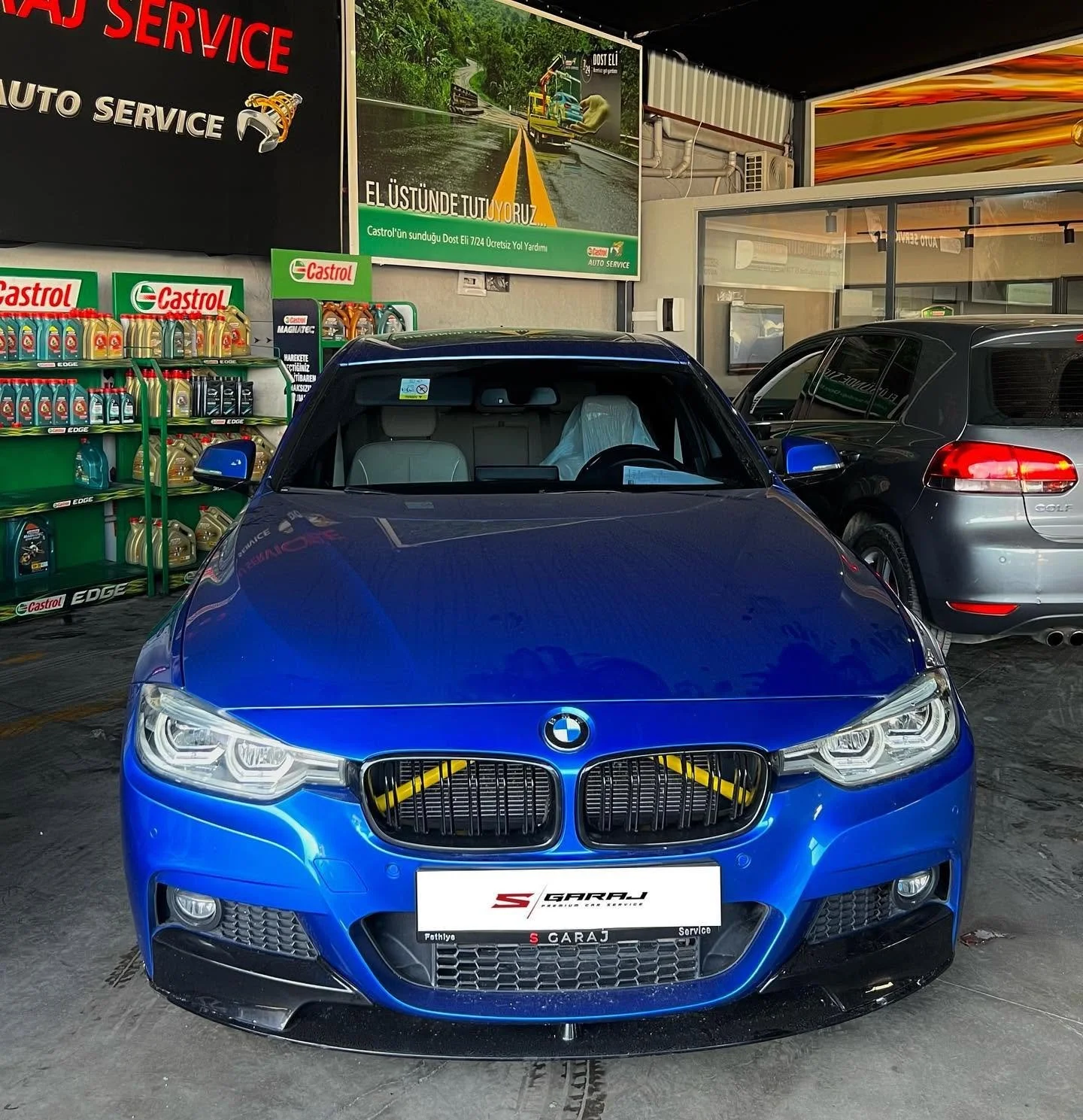 S Garaj, Fethiye'de otomobil, SUV, cip ve tüm üst segment araçlar için profesyonel bakım, onarım ve yedek parça hizmetleri sunmaktadır. Alanında uzman teknik ekibi, modern servis altyapısı ve kaliteli yedek parça çözümleriyle her marka ve model araca