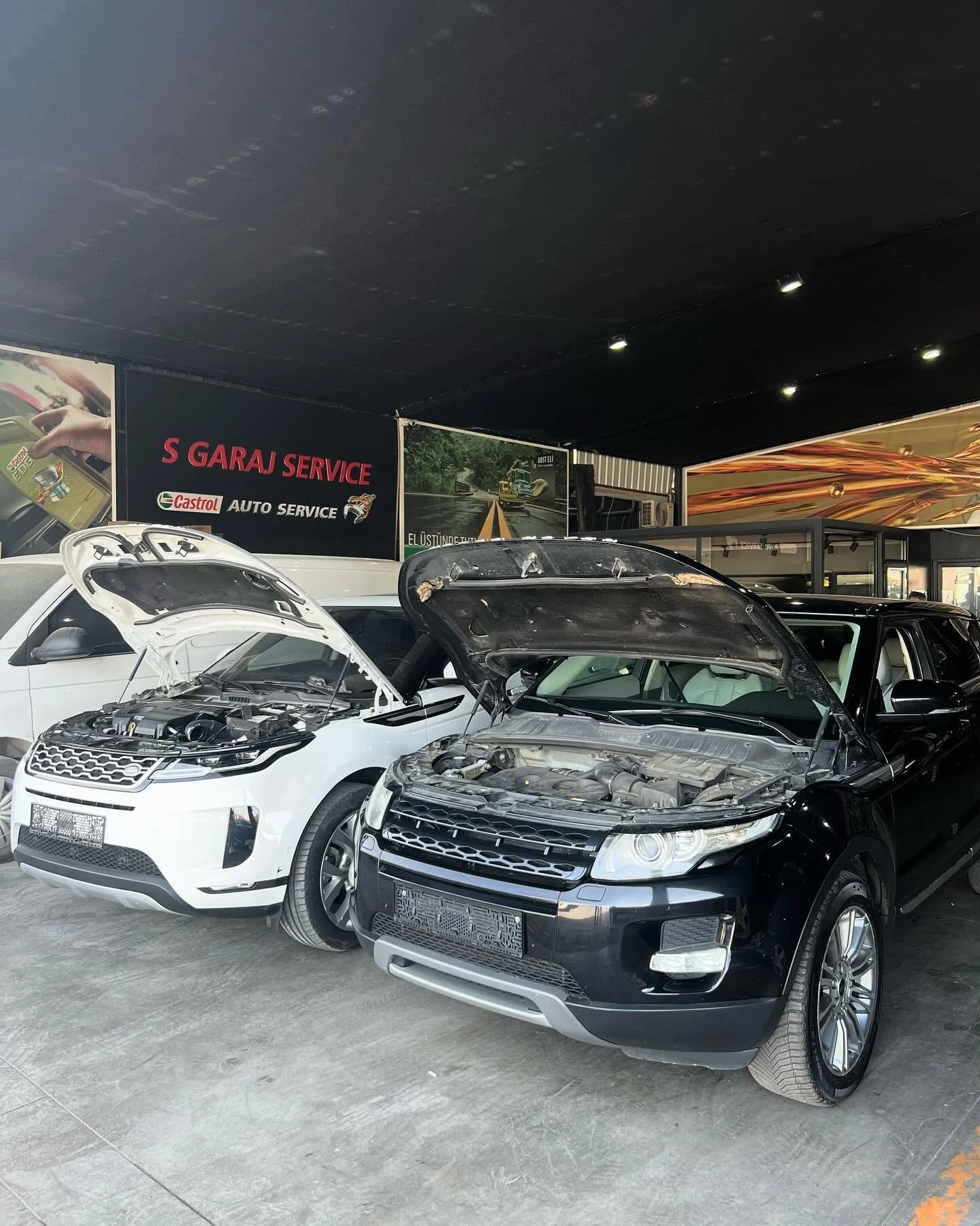 S Garaj, Fethiye'de otomobil, SUV, cip ve tüm üst segment araçlar için profesyonel bakım, onarım ve yedek parça hizmetleri sunmaktadır. Alanında uzman teknik ekibi, modern servis altyapısı ve kaliteli yedek parça çözümleriyle her marka ve model araca