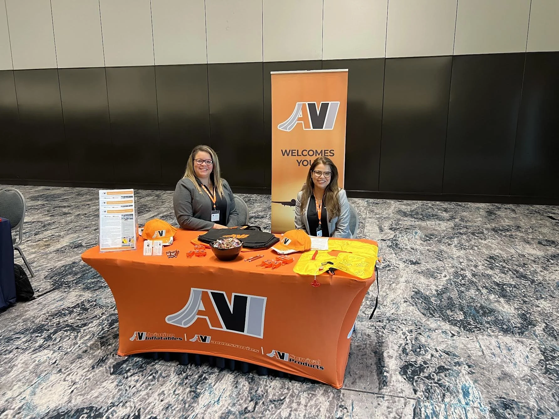 Option 1 : Recruiting Table For Teams of 2 People Maximum