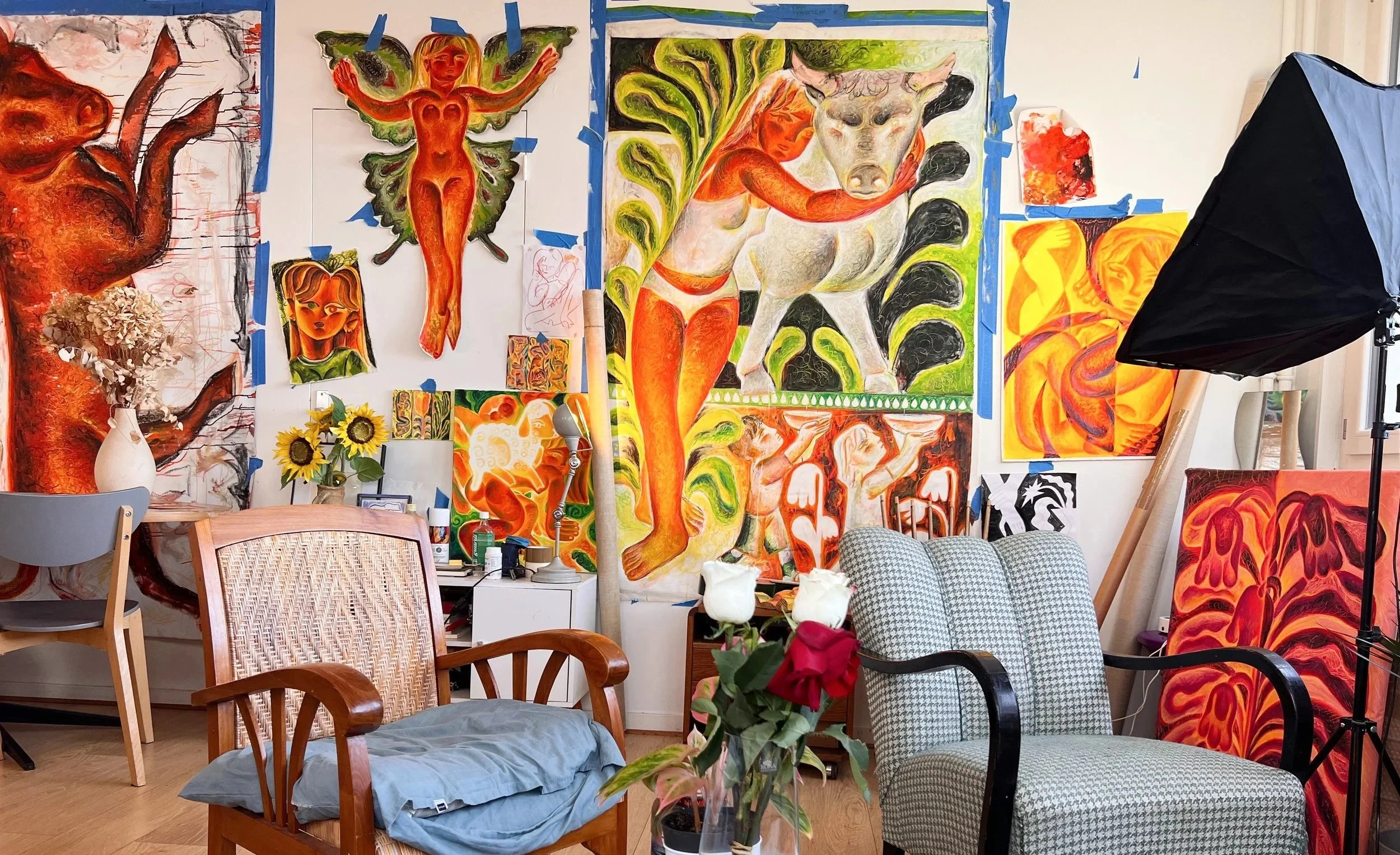 atelier de peintre painting studio view piece with artist anais maar zonamaco mexico painter flower symbolism in painting peinture mur murals couleur light lumière
