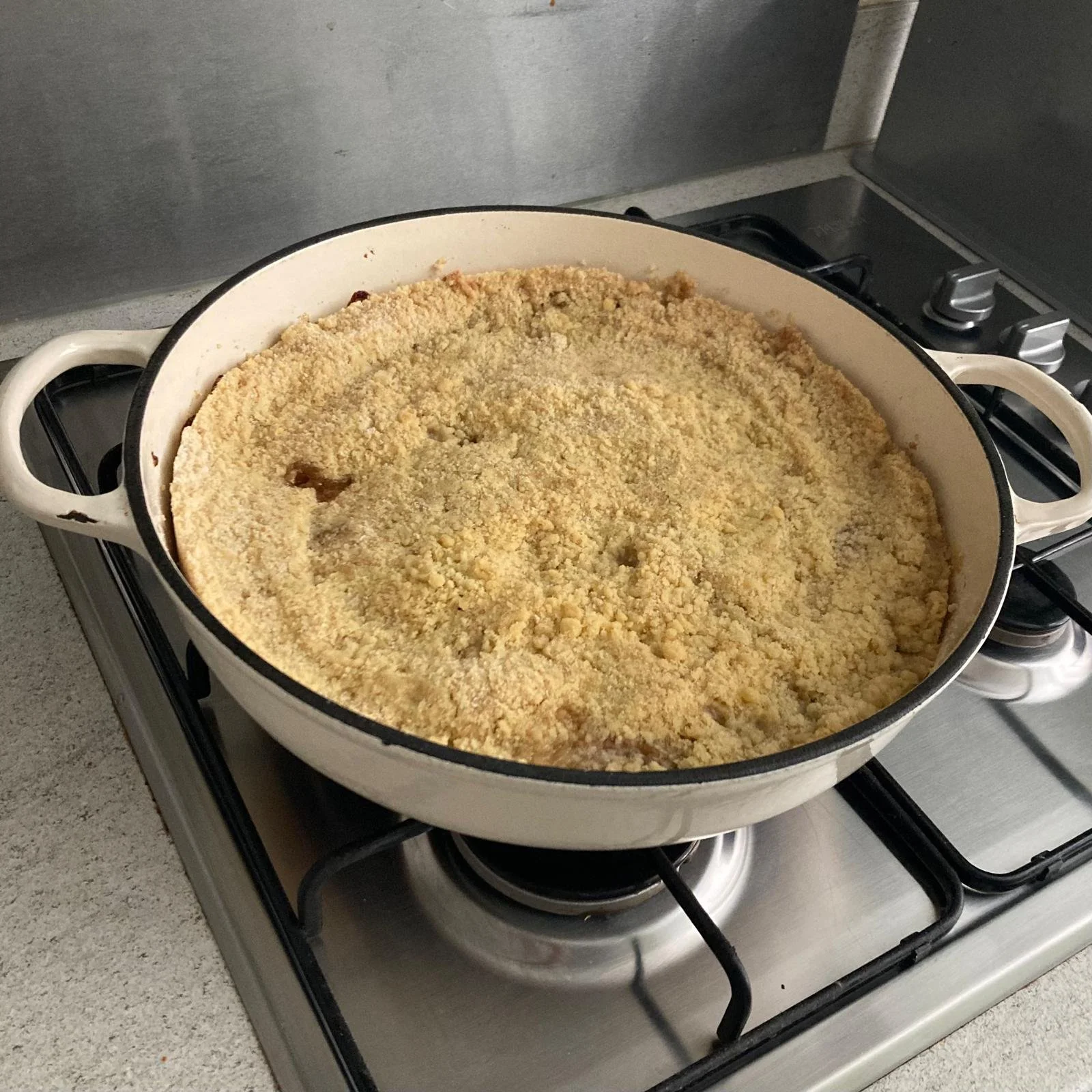 Plum crumble