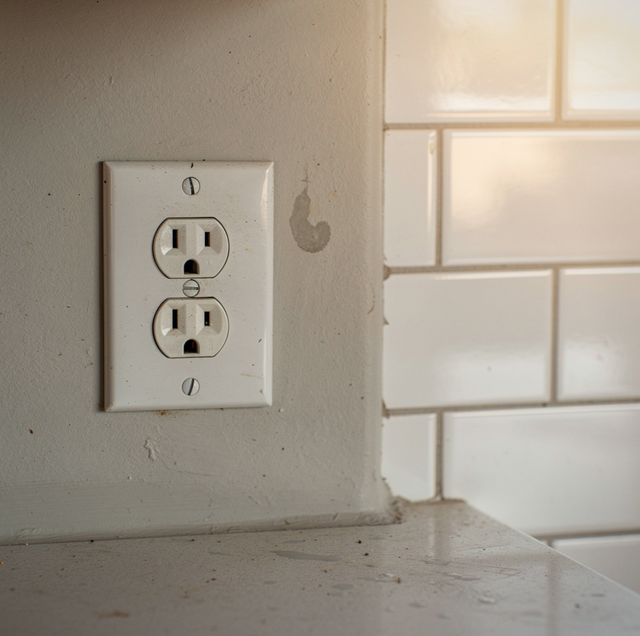 Why Do Plugs Fall Out of the Outlet So Easily?