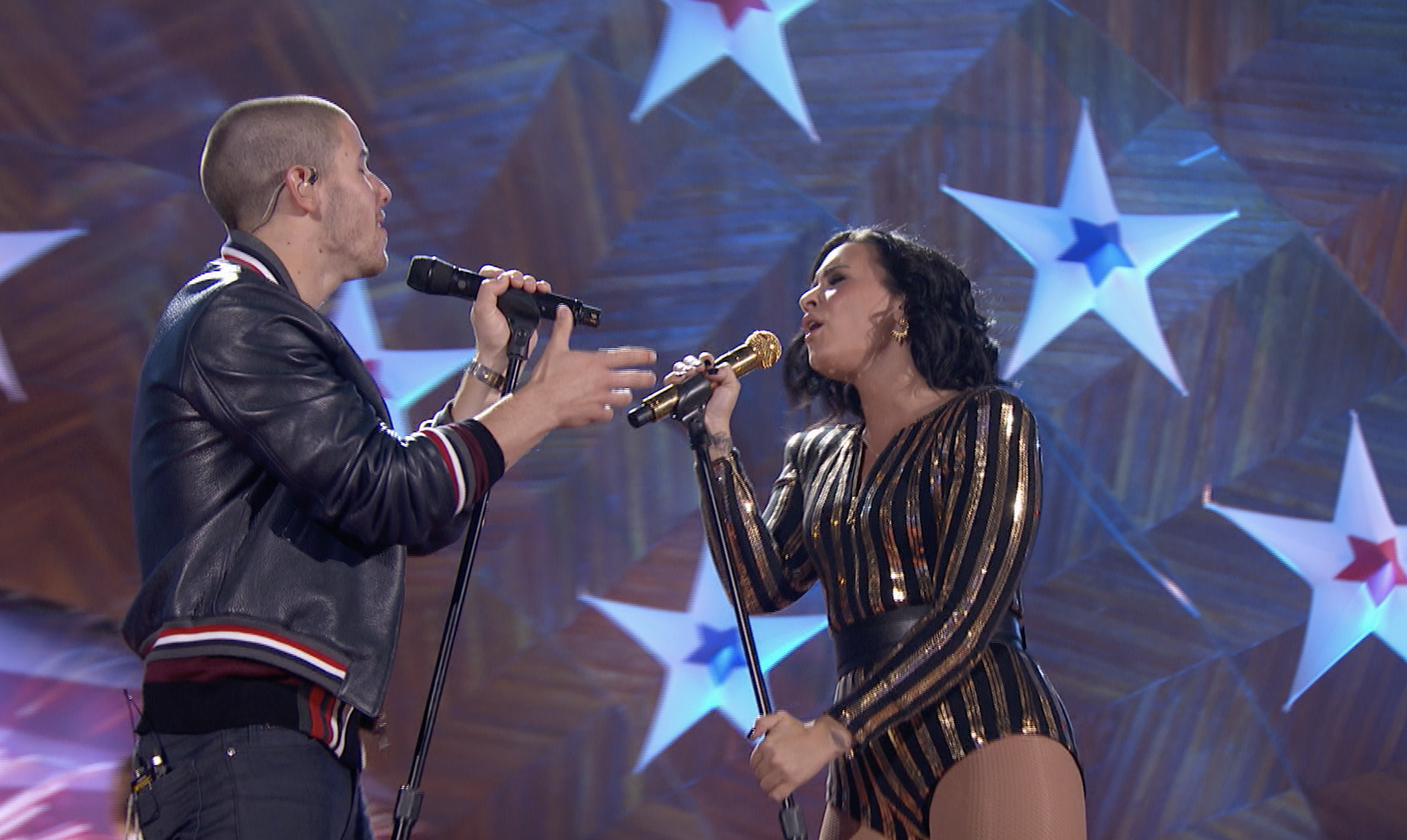 Nick Jonas and Demi Lovato Live on CBS