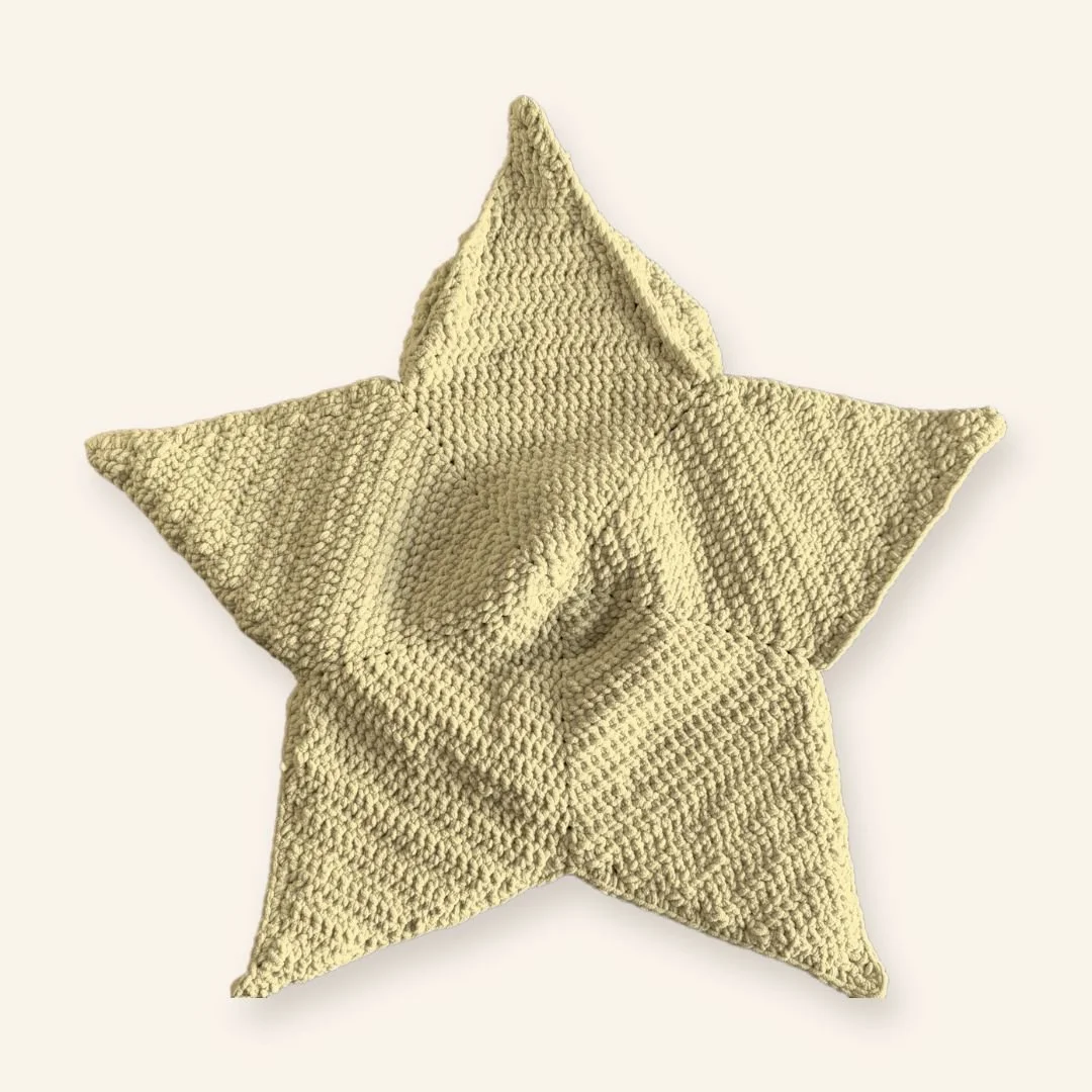 Little Star Pouch yellow 17.jpg