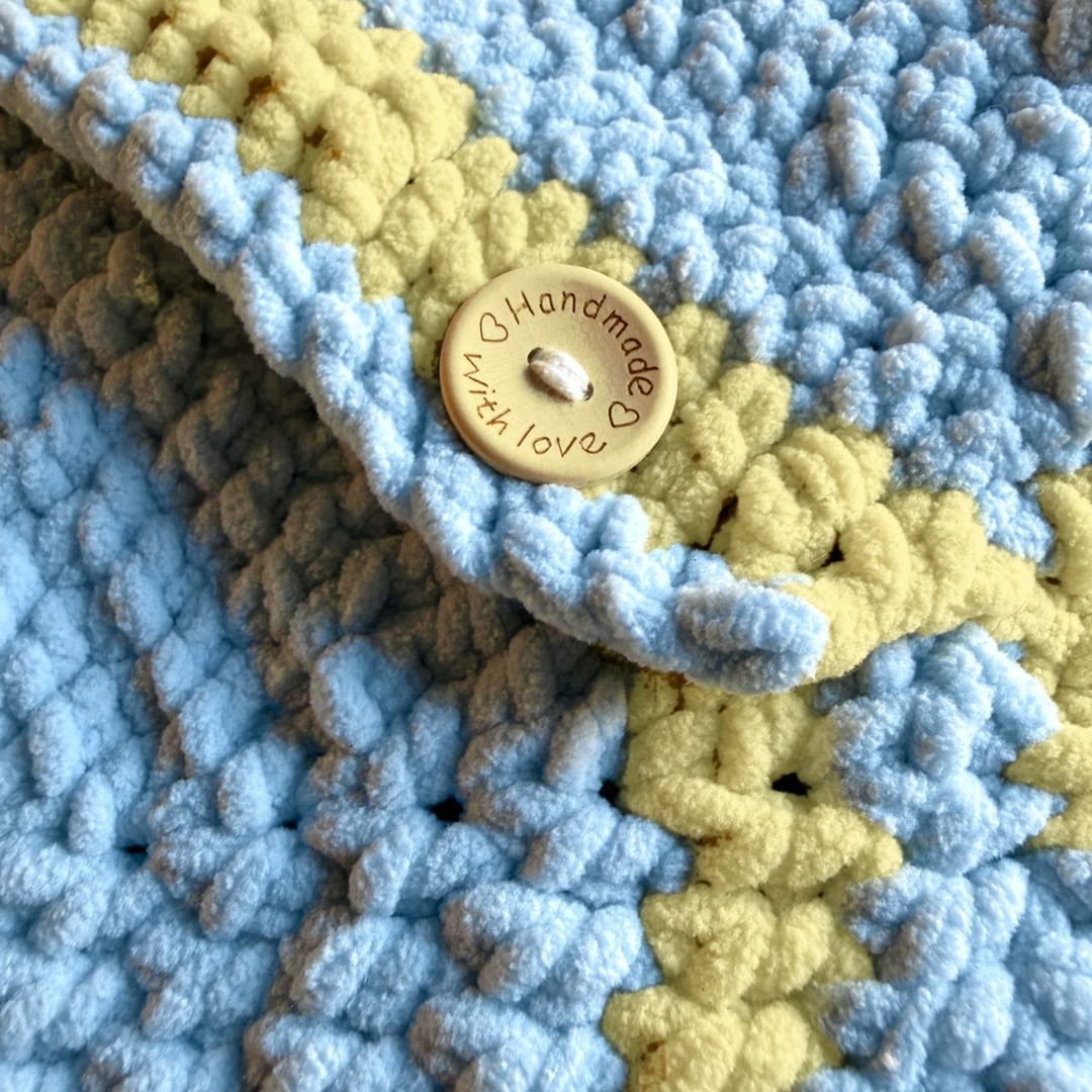 Little Star Pouch blue and yellow star 24.jpg