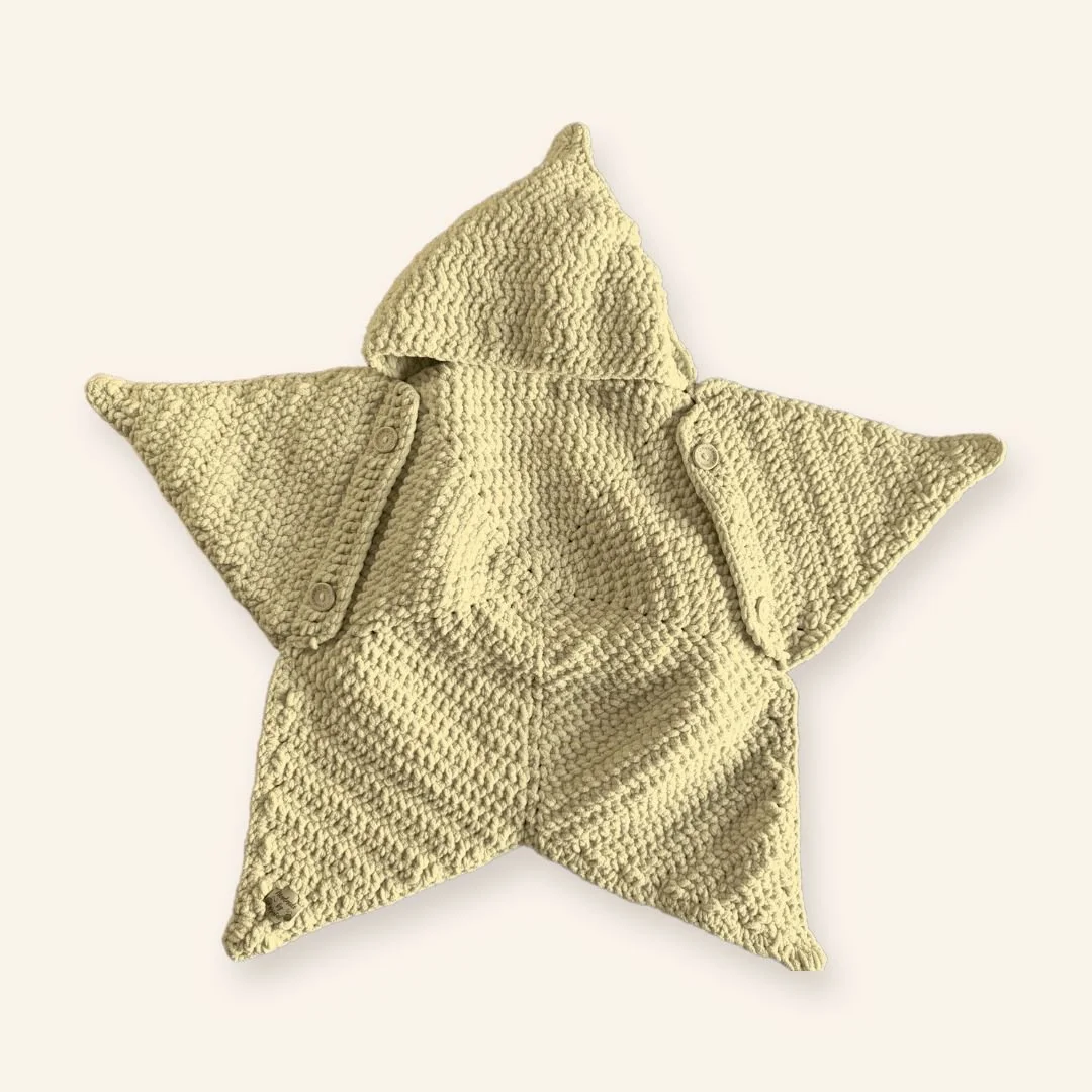 Little Star Pouch yellow 16.jpg