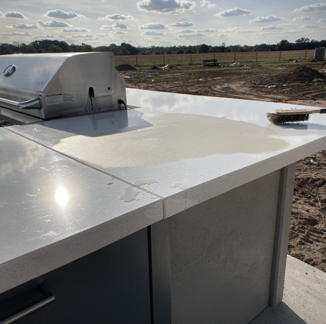 Why Quartz Is the Wrong Top for a Texas Outdoor Kitchen