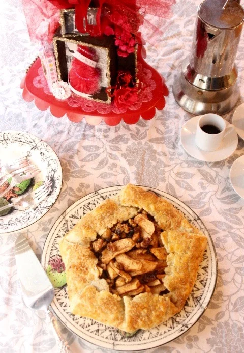 Apple & Walnut Crostata 