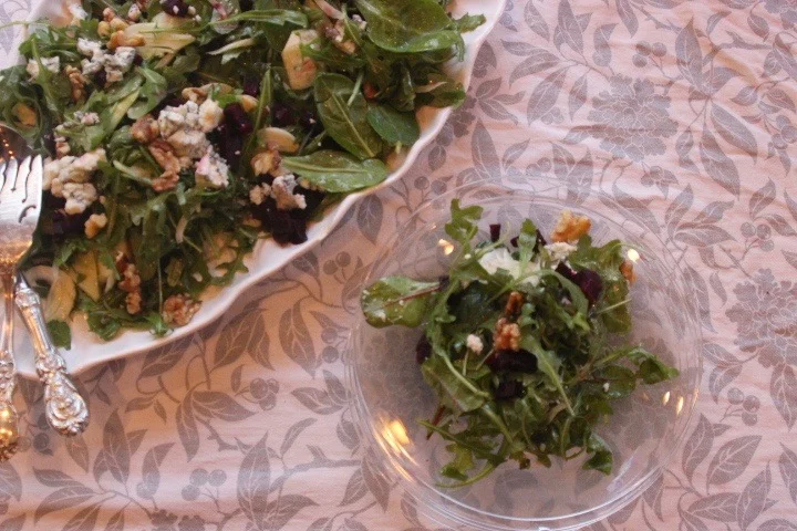 Wintergreens with Roasted Beets, Fennel & Gorgonzola with Apple Cider Vinaigrette