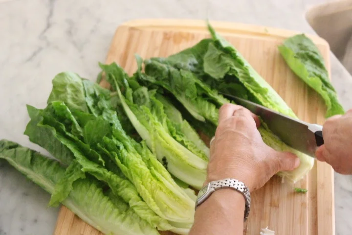 caesarsalad1.jpg
