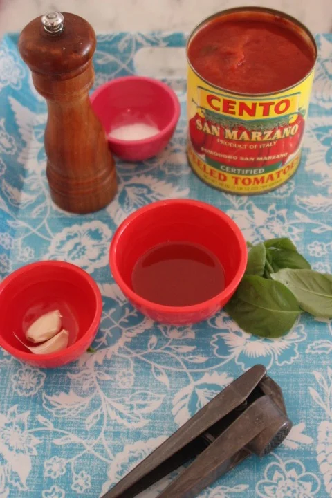 pizza sauce ingred.jpg