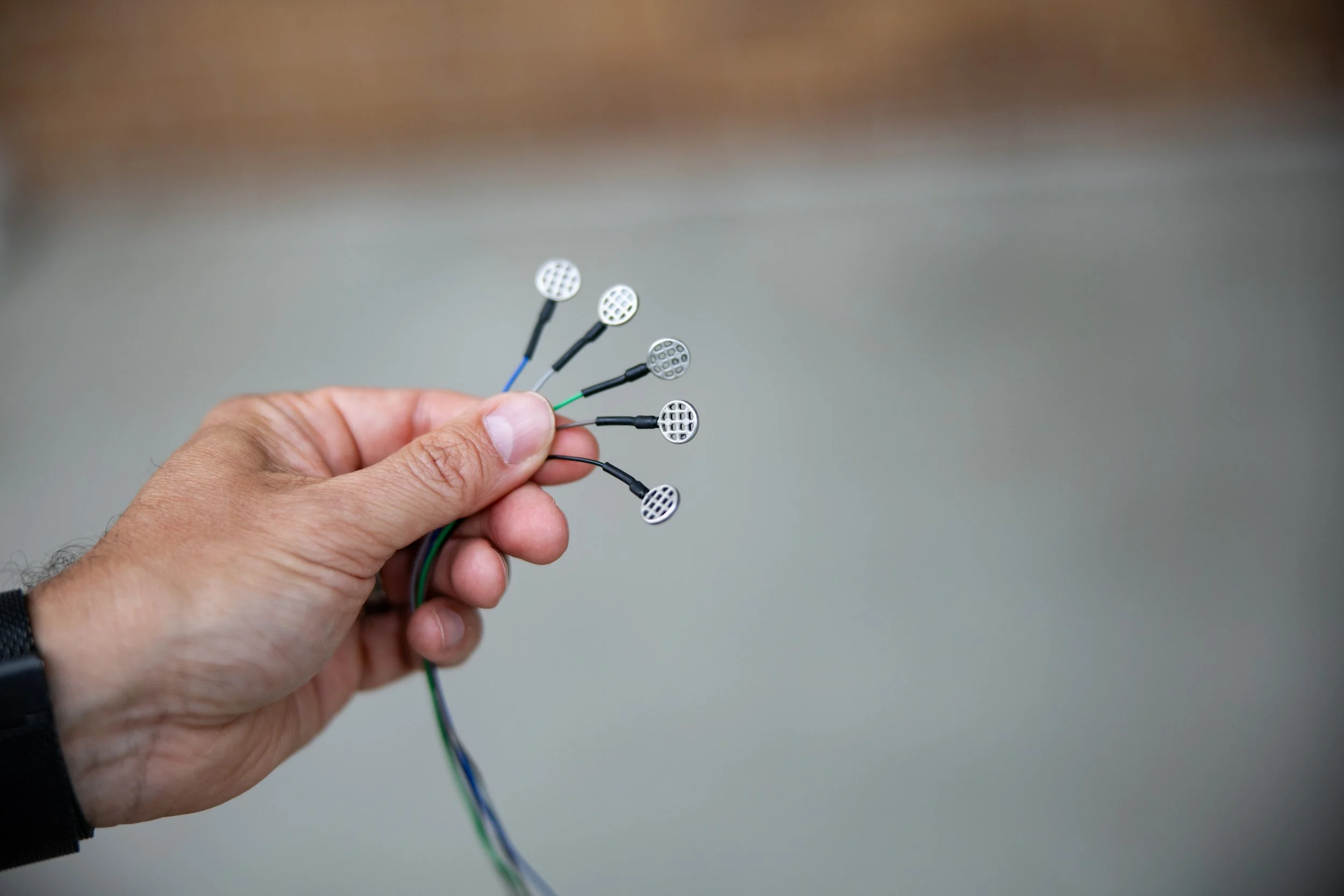 Image of microcurrent neurofeedback tools and wires