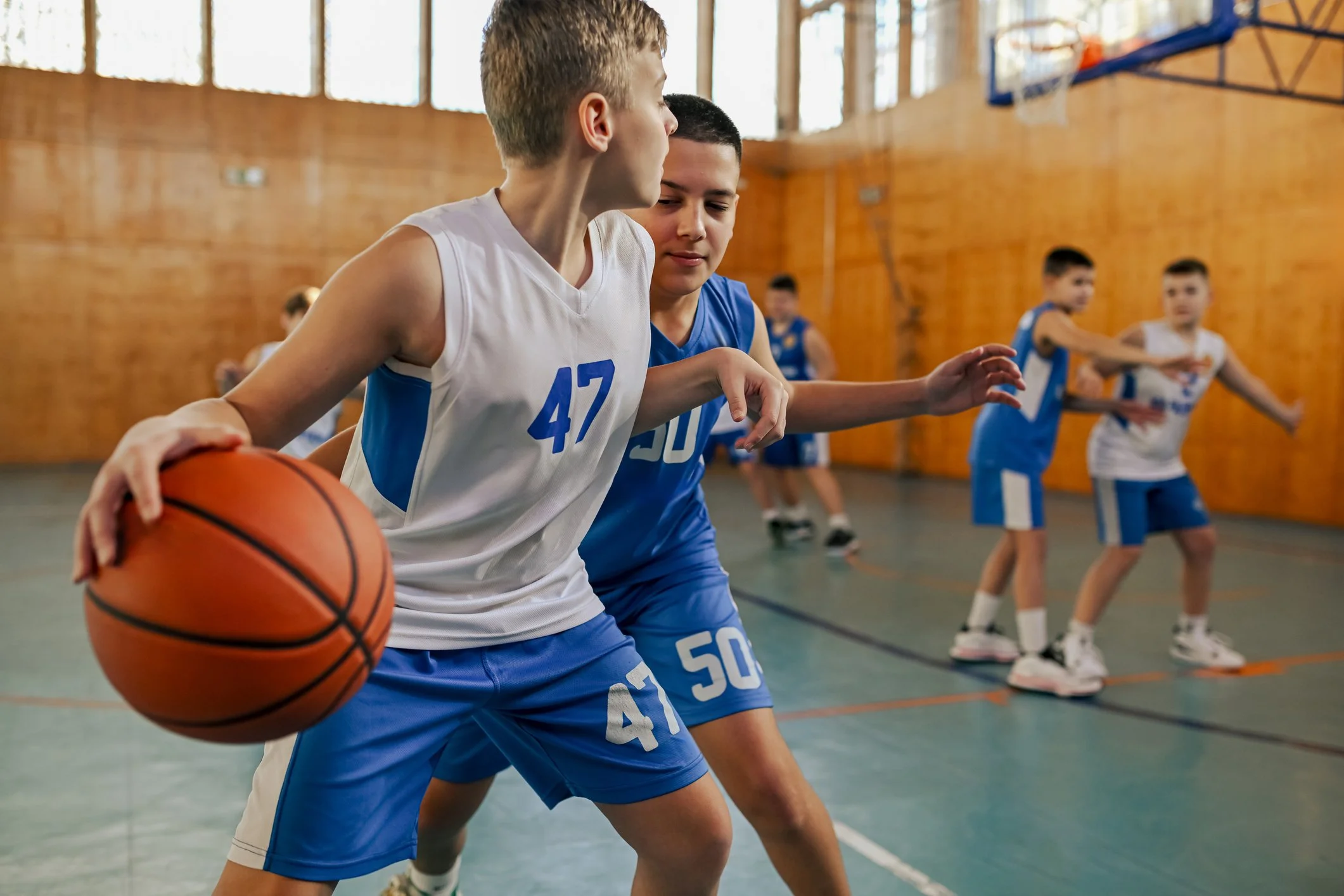 Basketball athlete training to improve focus, reaction time, and athletic performance