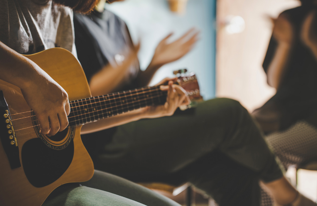 Sing-Along – ein Abend zum Mitsingen Musizieren und Gemeinschaft erleben