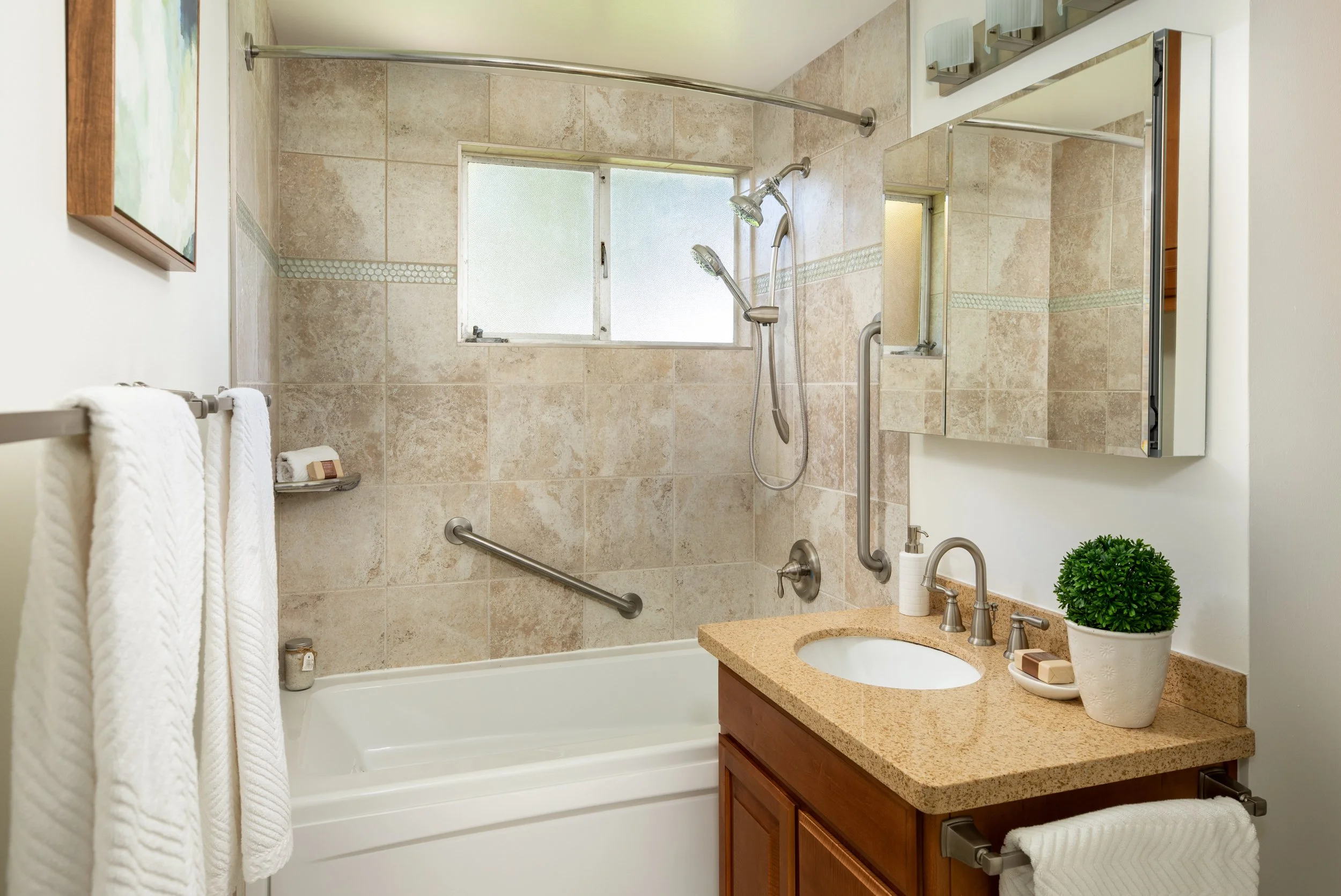 12-Orange_Matt_Anello-2167-MLS.jpg