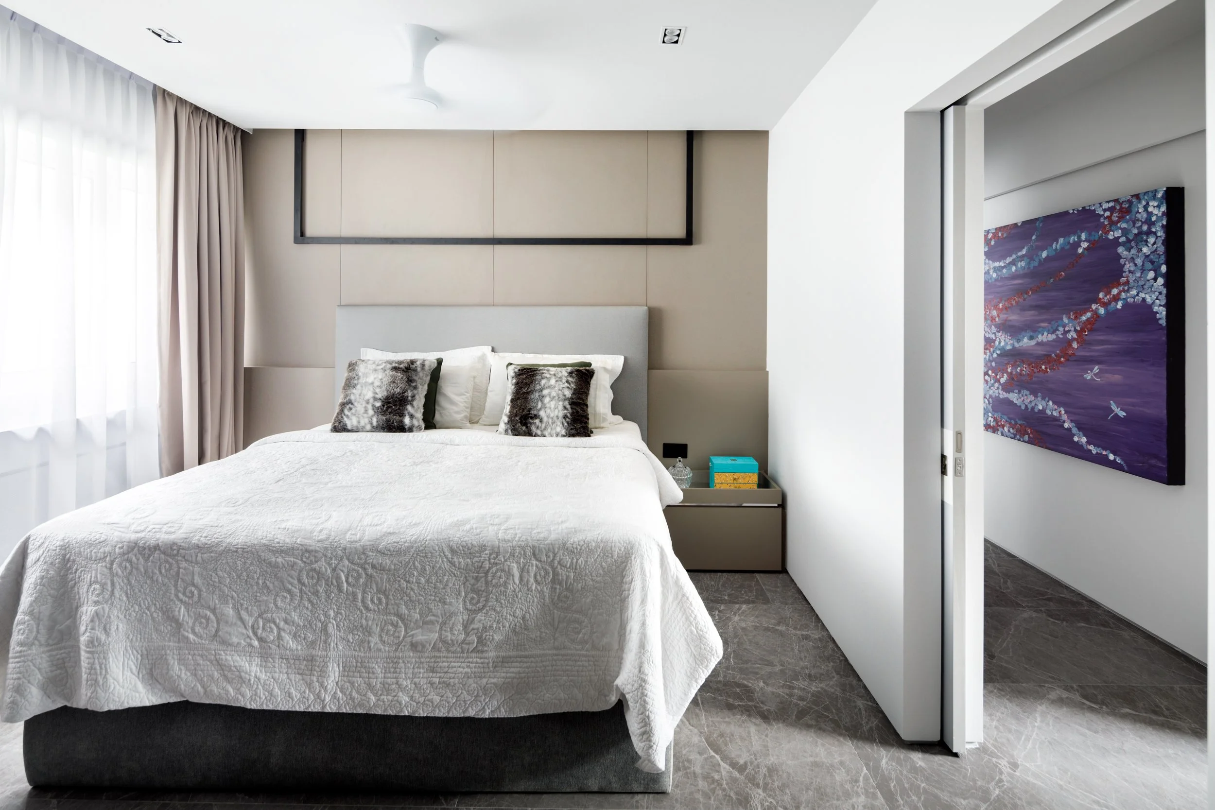 7) Master bedroom.jpg