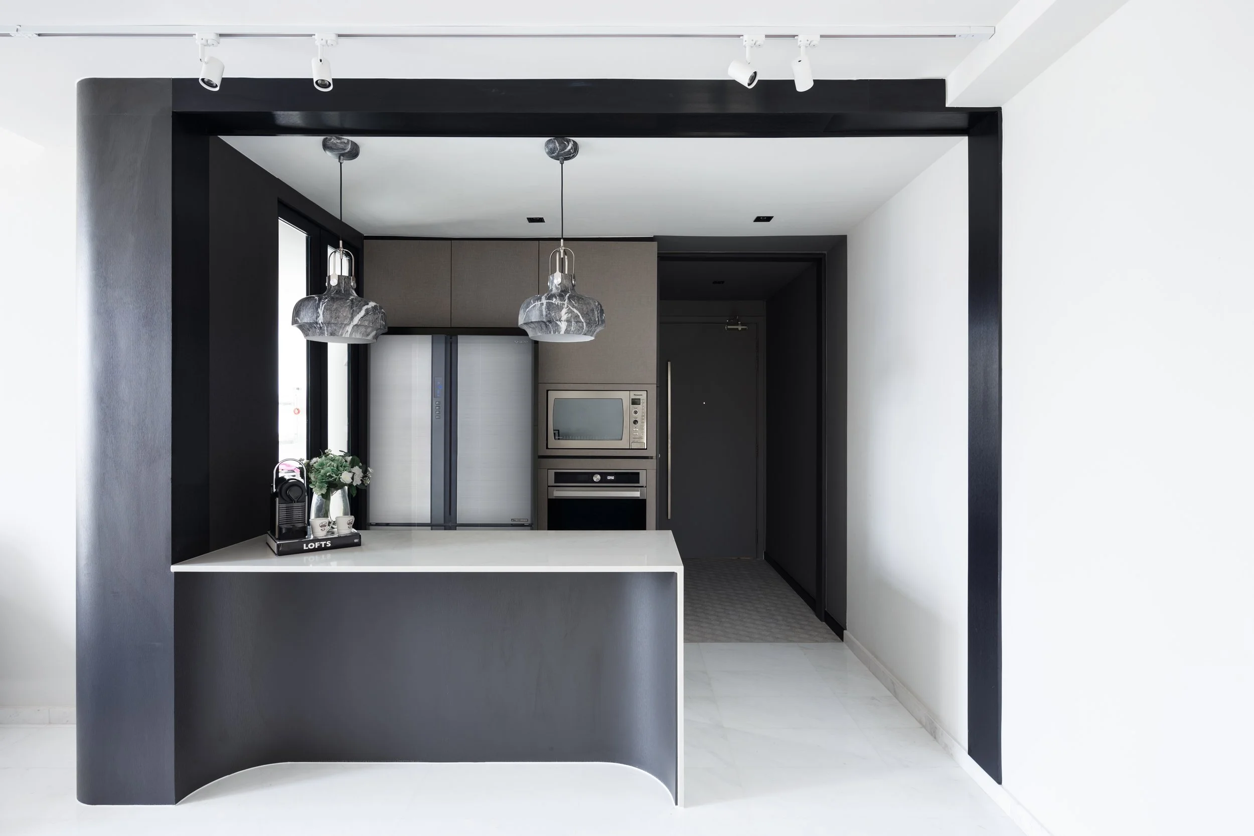2) FOYER & DRY KITCHEN 2.jpg