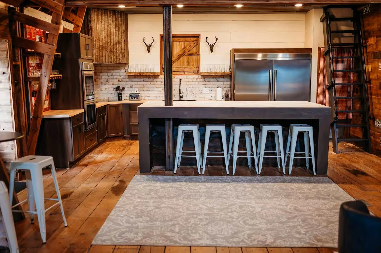 Platte River Farm Large Kitchen.jpg