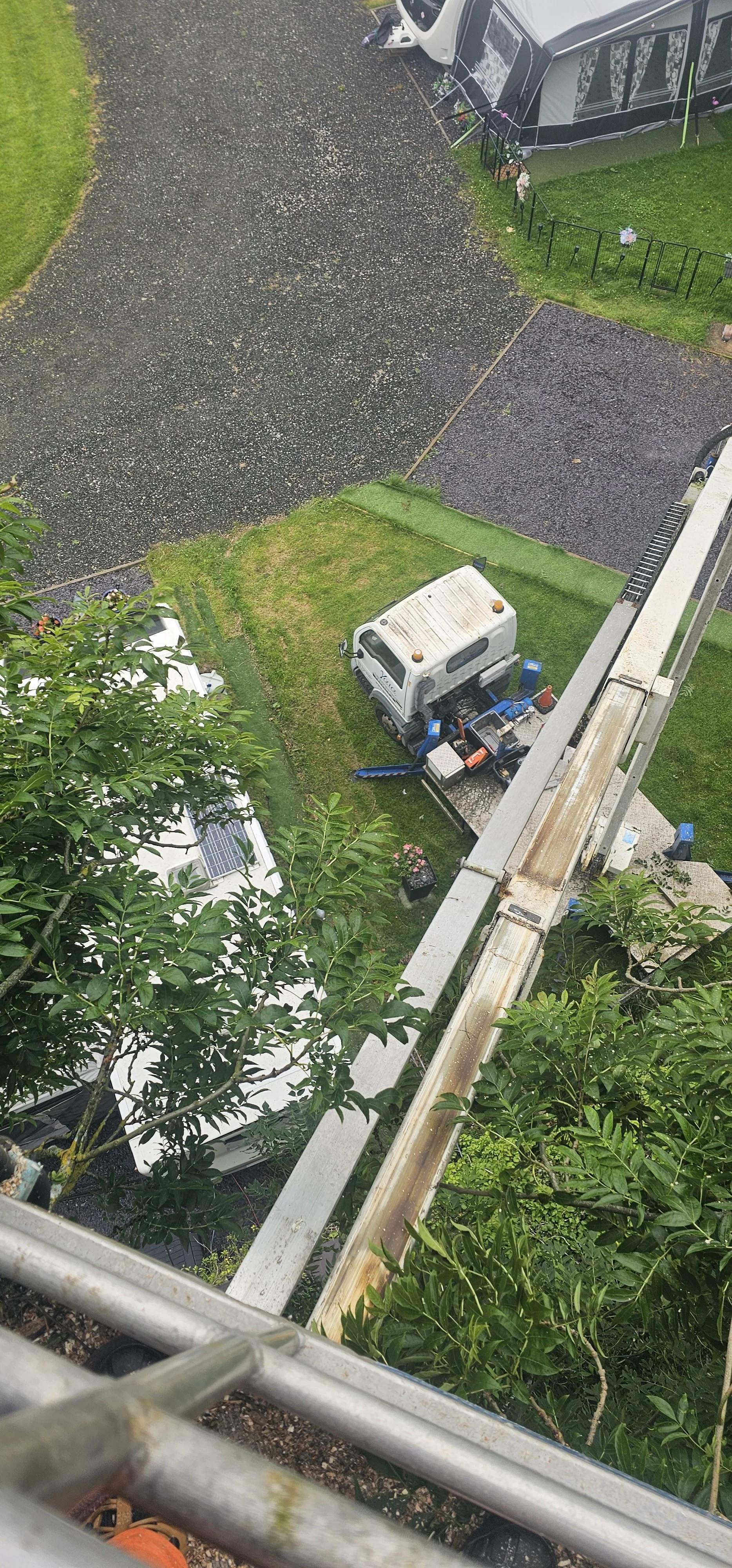MEWP providing safe access for specialist tree surgery and dangerous tree removal.