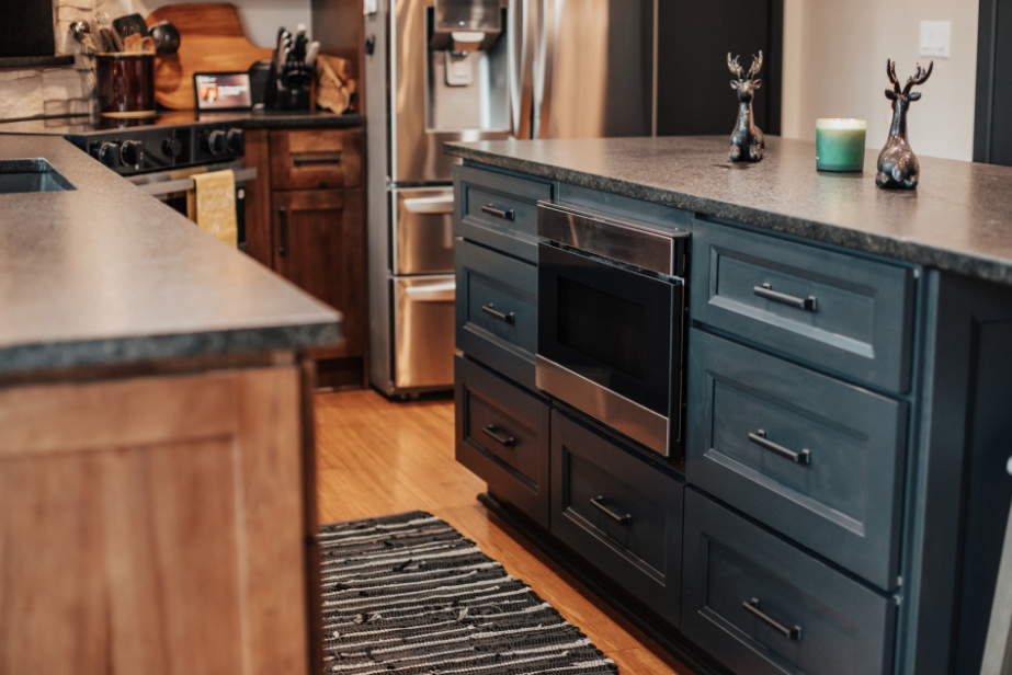 navy blue kitchen cabinets