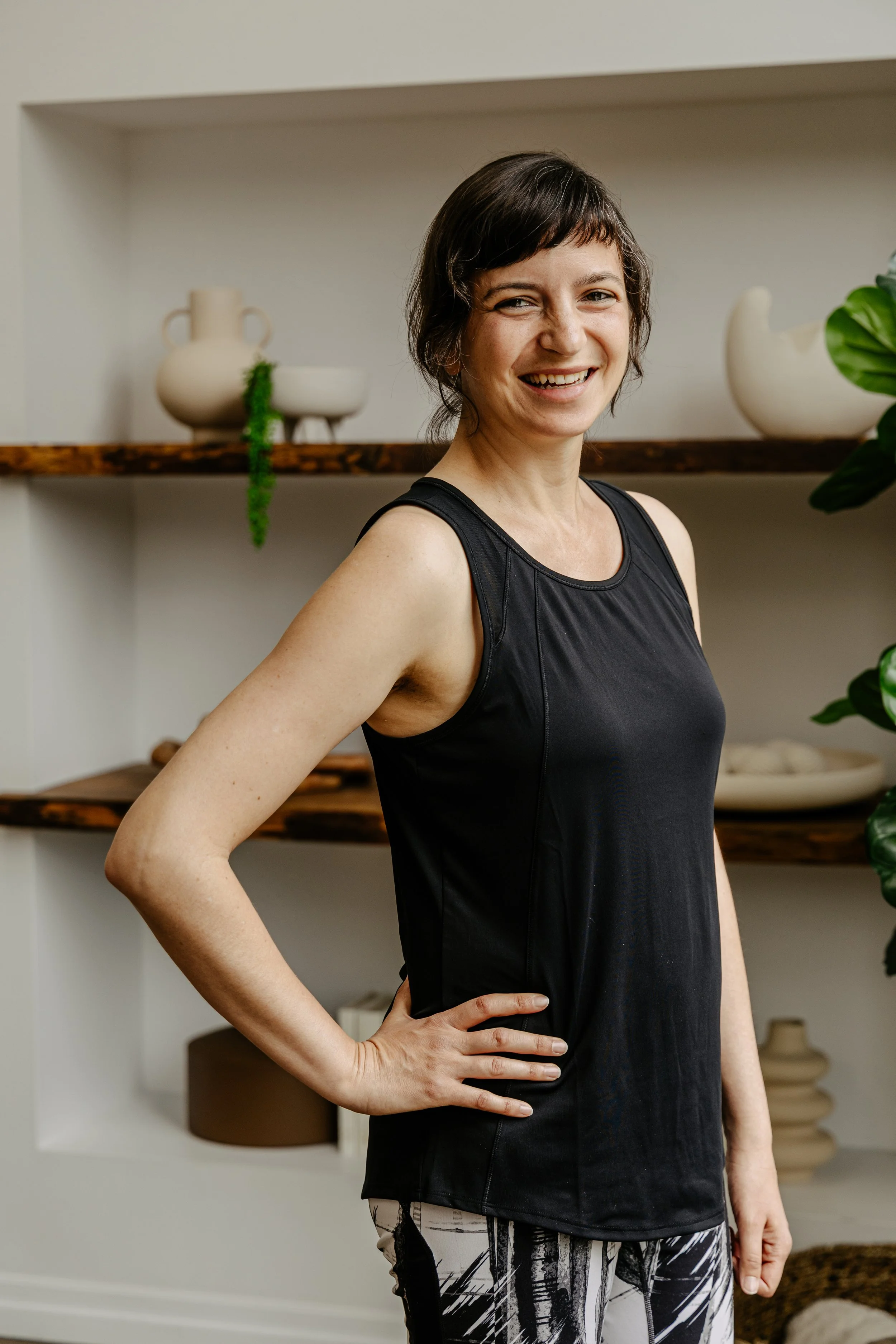 Intensive Mat Pilates Teacher Training - In-person in Montreal. M-TT method includes comprehensive anatomy education, creative labs, in-depth knowledge about hands-on adjustments, ethical teaching, trauma-informed workshops. Classical & contemporary