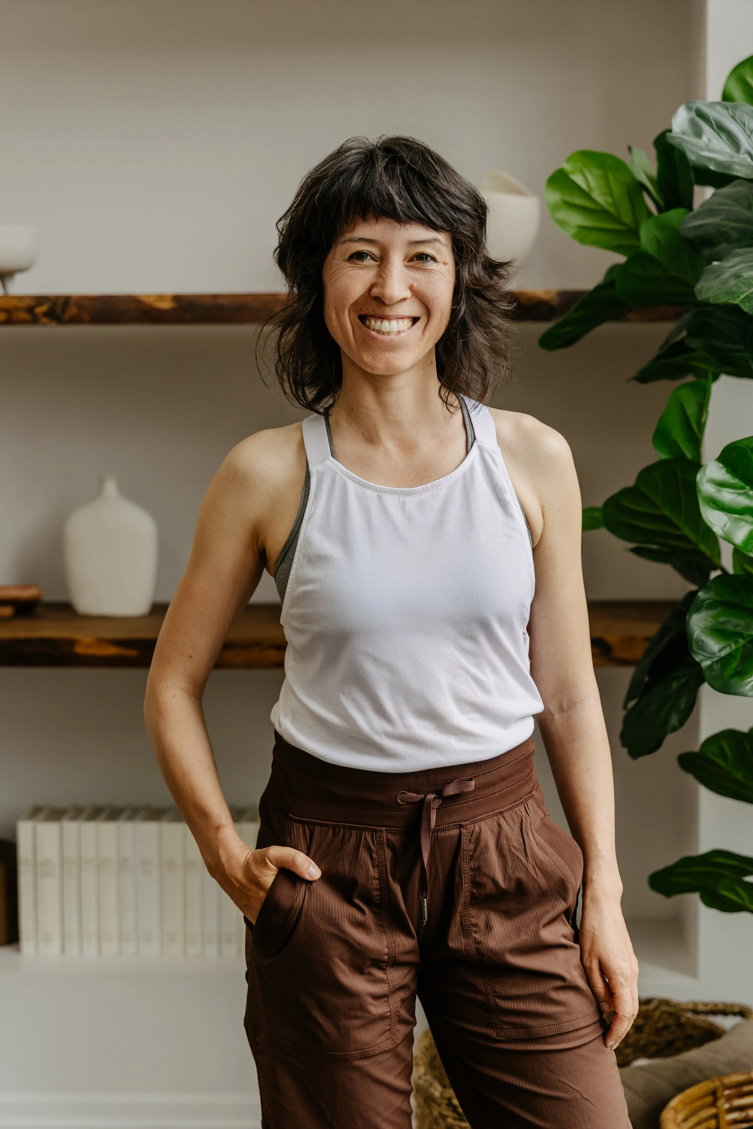Intensive Mat Pilates Teacher Training - In-person in Montreal. M-TT method includes comprehensive anatomy education, creative labs, in-depth knowledge about hands-on adjustments, ethical teaching, trauma-informed workshops. Classical & contemporary