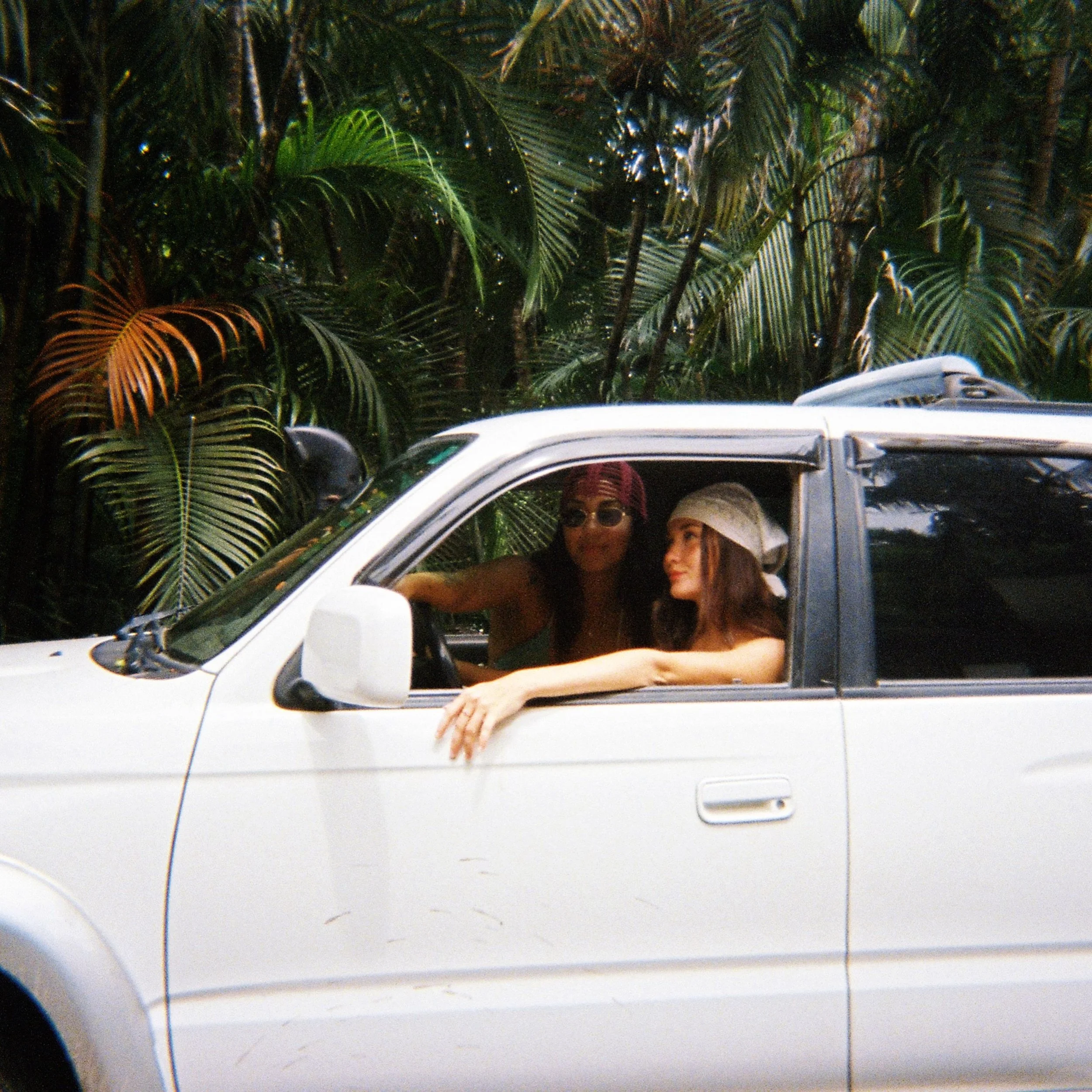 nosara on film 🎞️ Pt. 1
fotitos de jime y kaiya rocking nuestro accesorio de crochet y bandana 🫰🏼🫰🏼🫰🏼🫰🏼🫰🏼