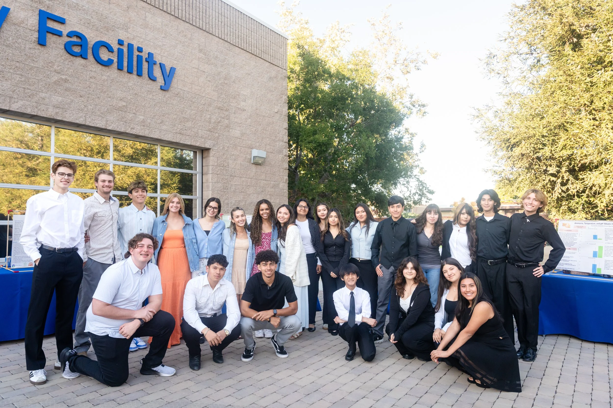 image of the group of students presenting at research symposium 