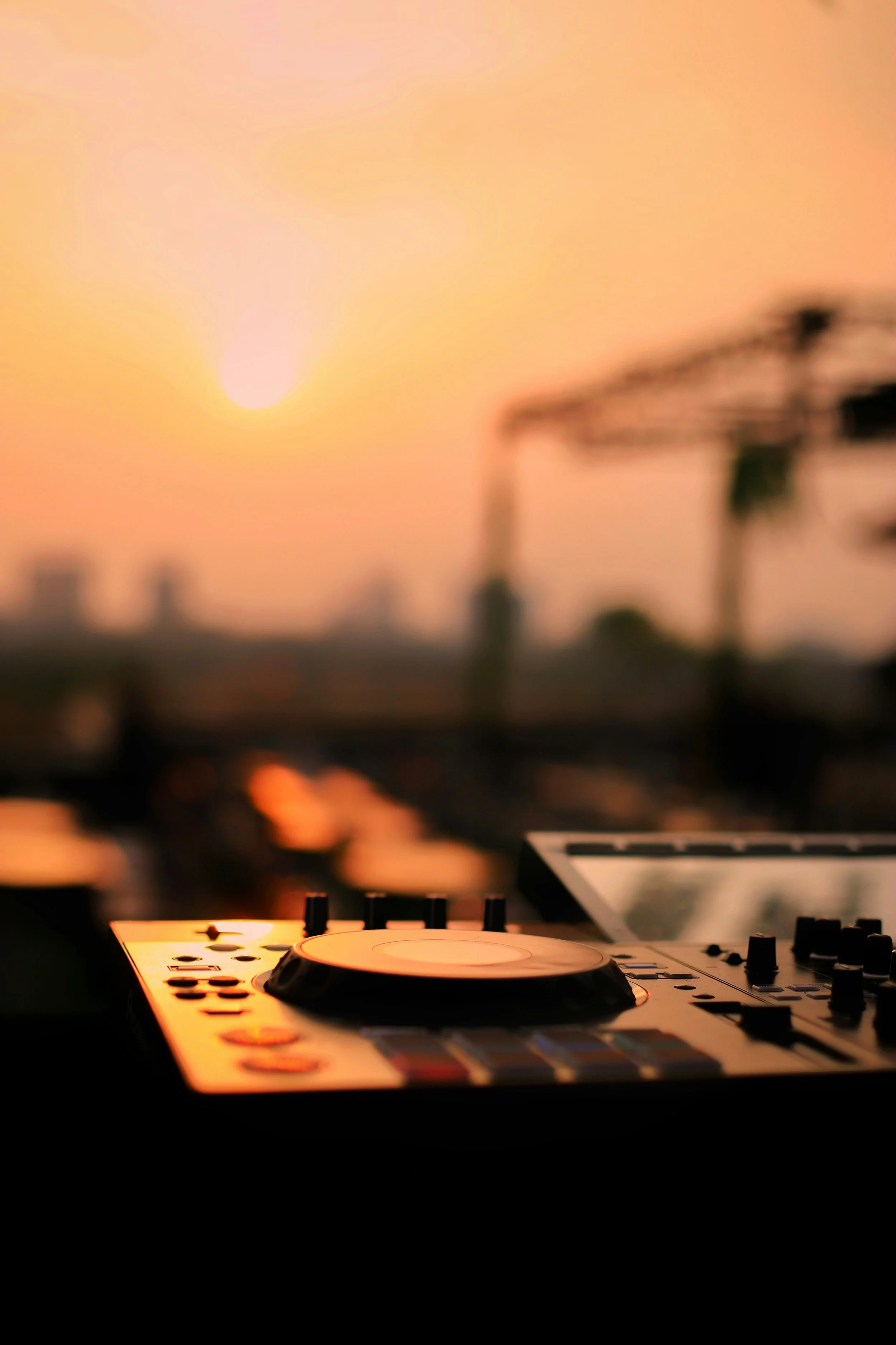 SUNSET SET