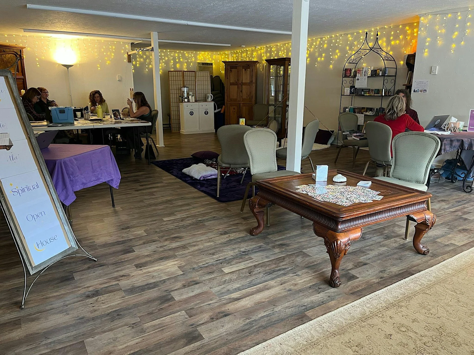 Saturday Sanctuary: Create Space for Intuitive Exploration