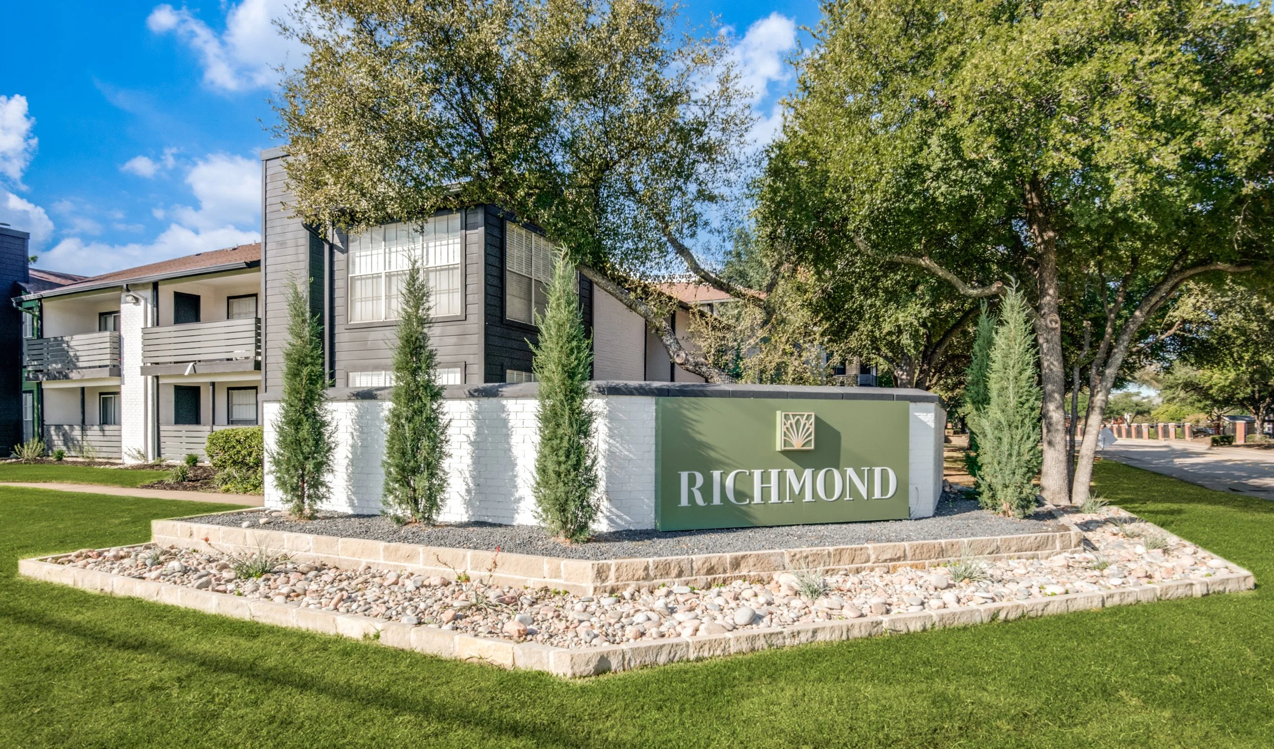 RICHMOND EXTERIORS 7.jpg