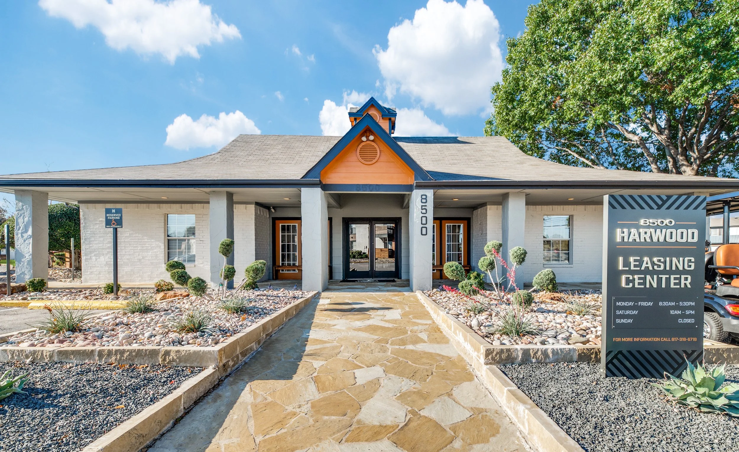 8500 Harwood