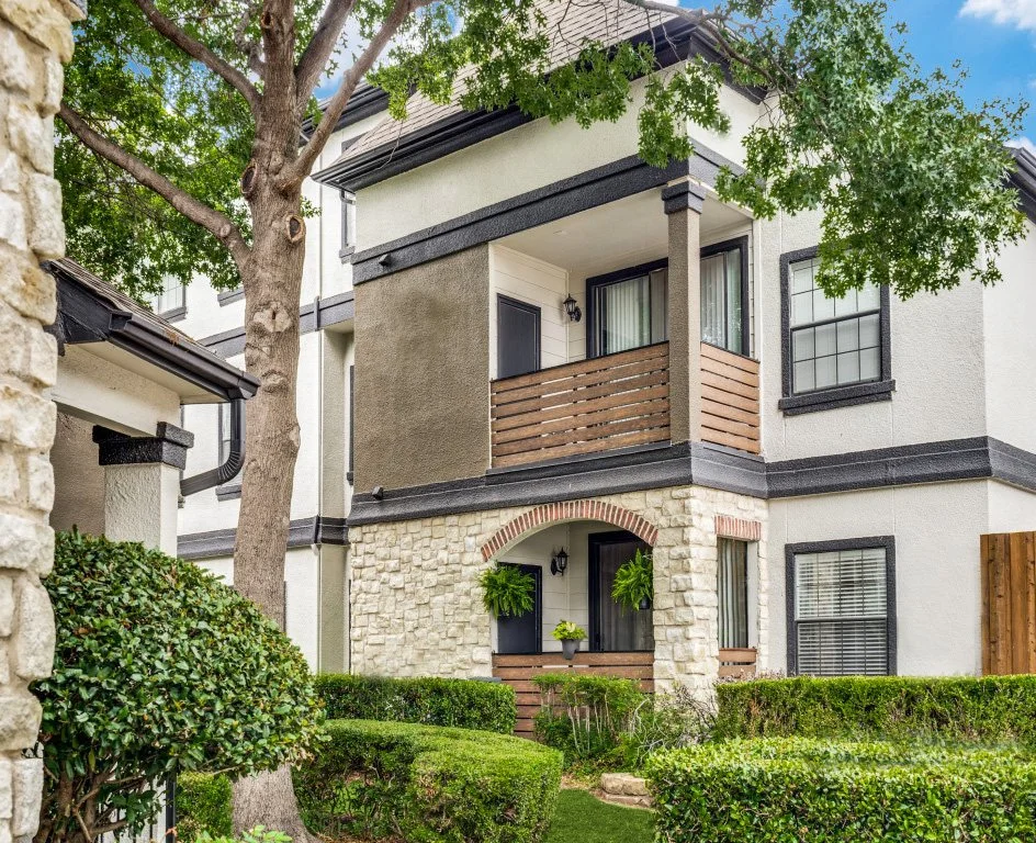 VINCENT EXTERIOR 1.jpg