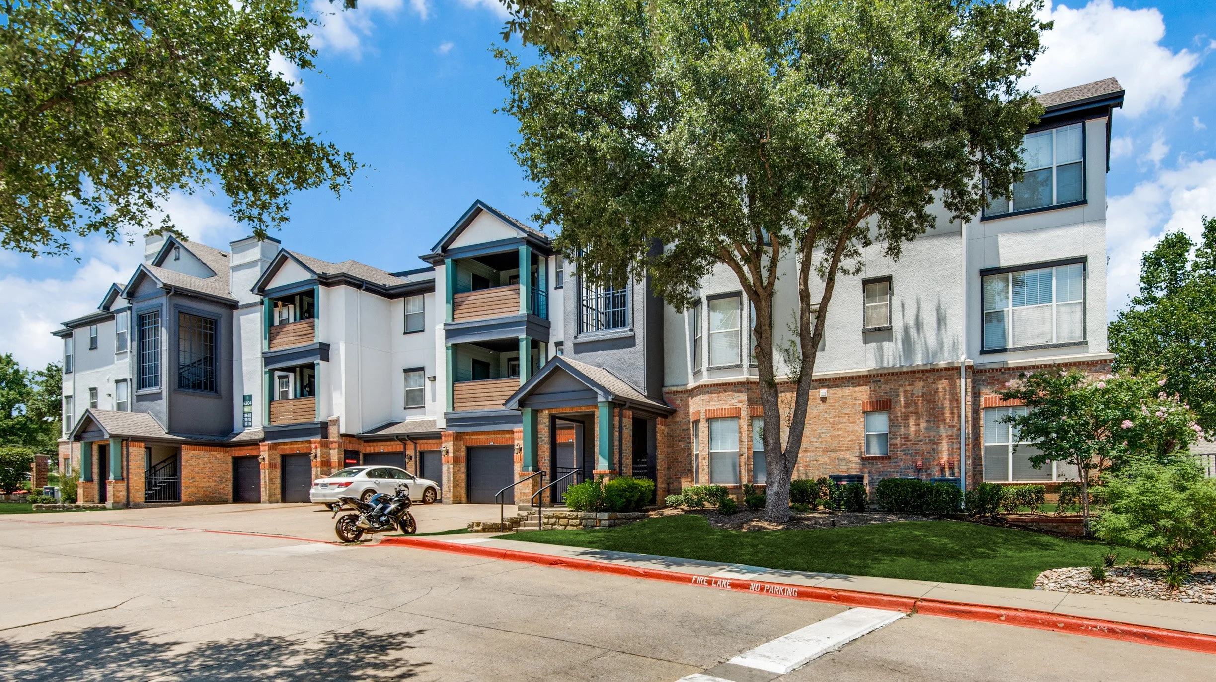 MONTGOMERY EXTERIOR 5.jpg