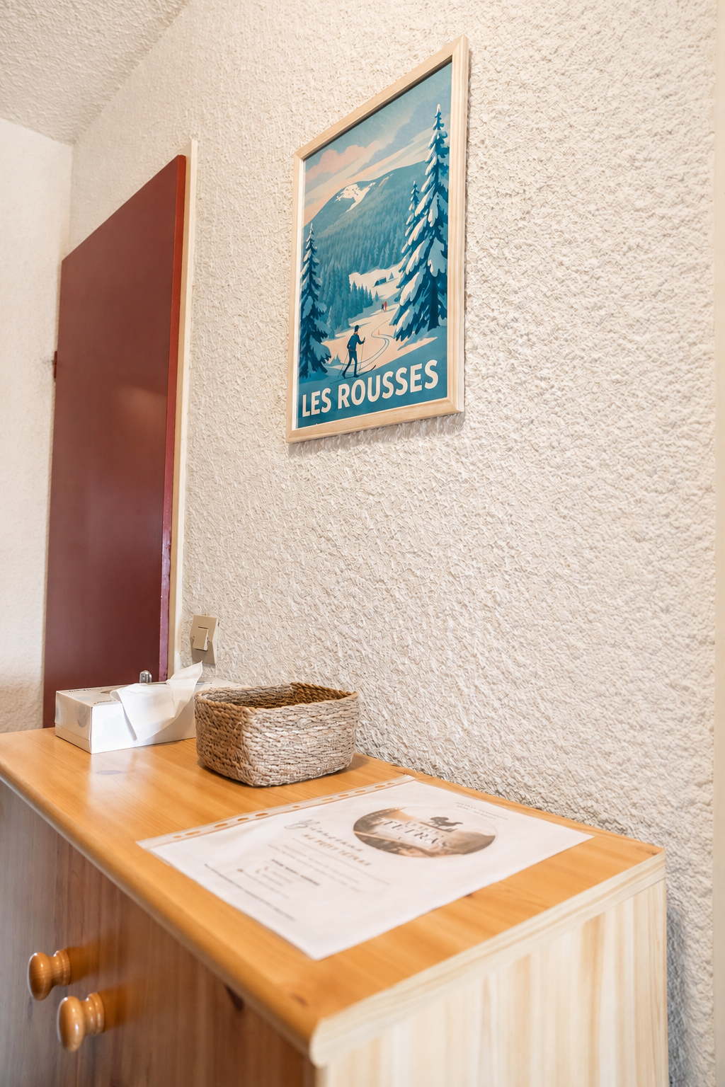 Entrée du studio Le Petit Tétras aux Rousses