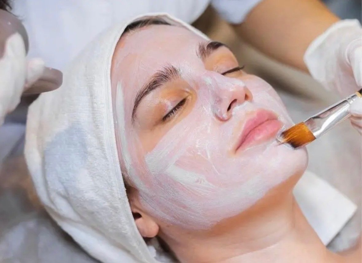 Radiant Renewal Facial