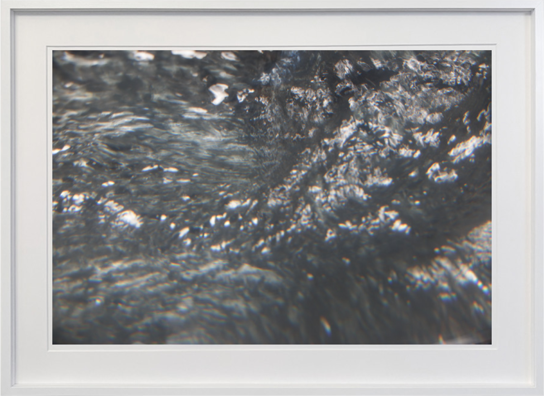 VATN_I
Archival pigment print on lustre paper. 40 × 60 cm 175.000 kr. - Edition of 5